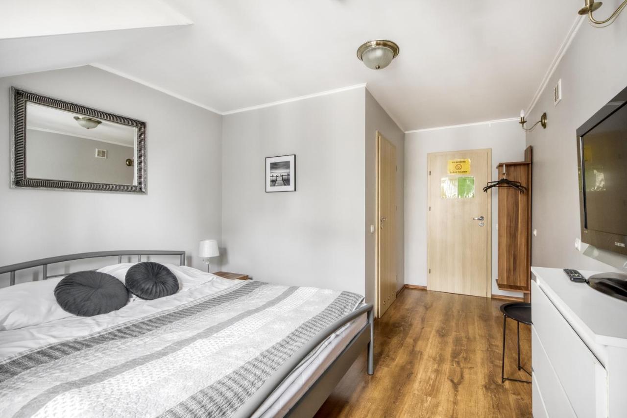 Hostel Krokodyl-Stara Praga Warszawa Exteriör bild