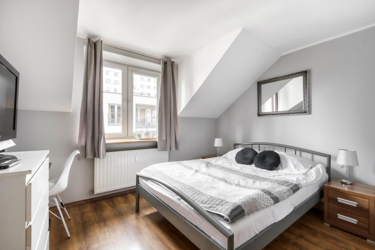 Hostel Krokodyl-Stara Praga Warszawa Exteriör bild