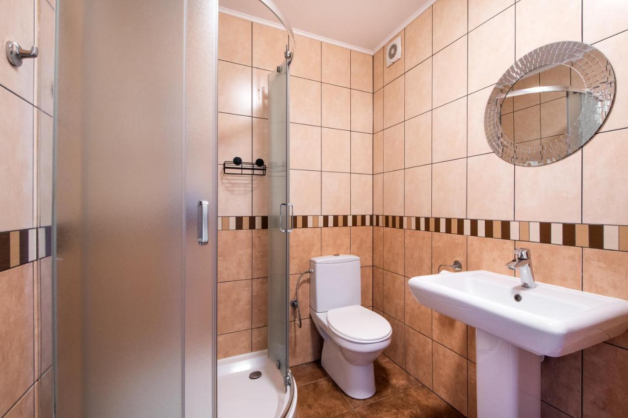 Hostel Krokodyl-Stara Praga Warszawa Exteriör bild