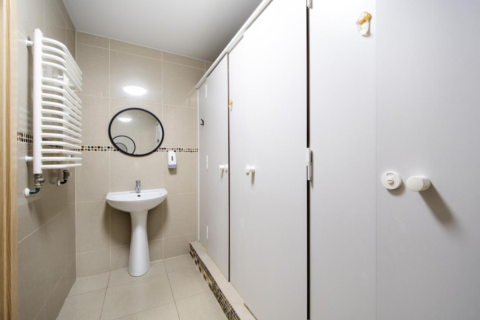 Hostel Krokodyl-Stara Praga Warszawa Exteriör bild